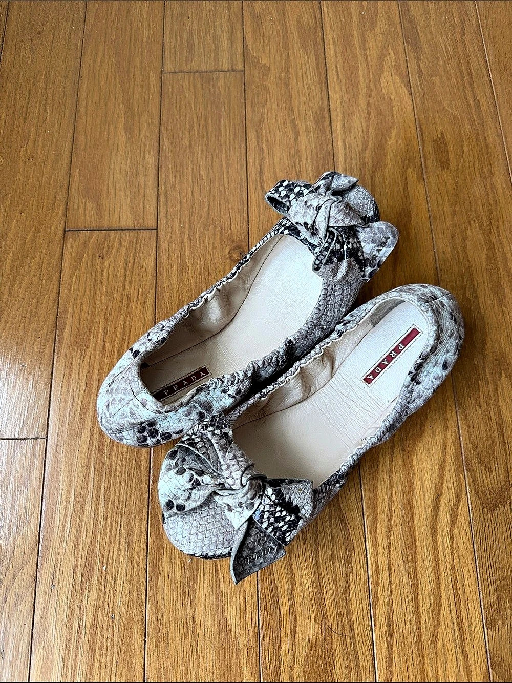 Prada St. Pitone Roccia Bow Ballet Flats Gray & Black EU 39